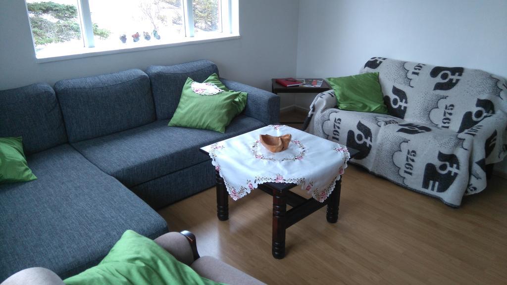 Brunalaug Guesthouse - Holiday Home Eyjafjaroarsveit ภายนอก รูปภาพ